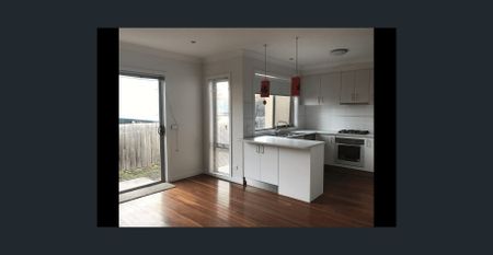 Double storey townhouse close to Heathmont Railway Station - Photo 5