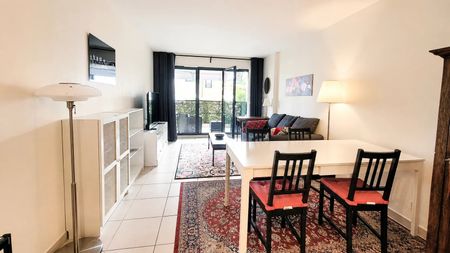 Location Appartement 3 pièces 66m² CANNES 06400 - Photo 4