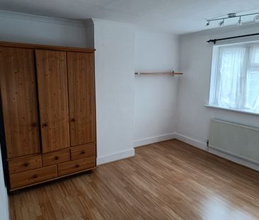 4 Bed Semi-Detached House, Nathans Road, HA0 - Photo 1