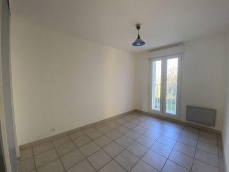 SALINELLES - Appartement F3 de 47m² au 1er étage - - Photo 4