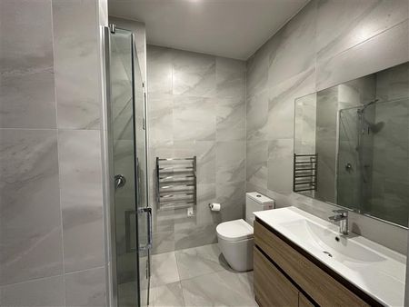 Best Apartment - Photo 2