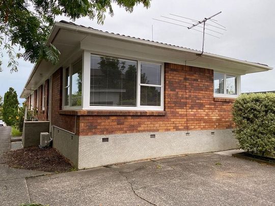 Spacious 2 bedroom unit in Milford - Photo 1