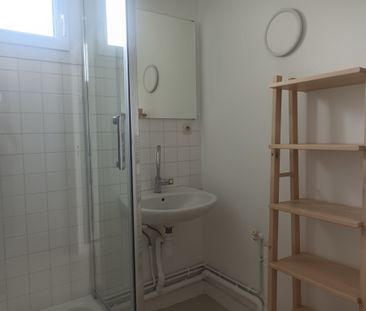 POITIERS PROXIMITE CENTRE VILLE: studio meublé de 22.53 m² avec bal... - Photo 5