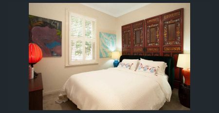 Charming Heritage Terrace Fully Furnished - Photo 4