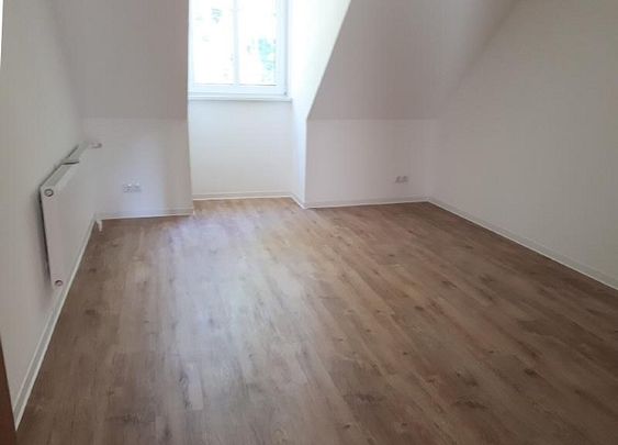 helle 3 Raum Dachgeschoßwohnung mit 2 Balkonen in ruhiger Lage ab 01.08.2024 - Foto 1