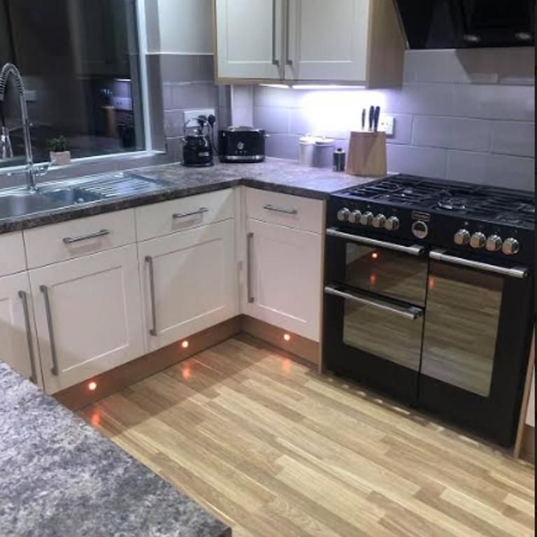 4 bedroom house to rent - Photo 1