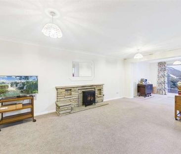 Balliol Way, Owlsmoor, Sandhurst, Berkshire, GU47 - Photo 5