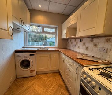 Bird Hall Lane, Stockport SK3, London - Photo 3