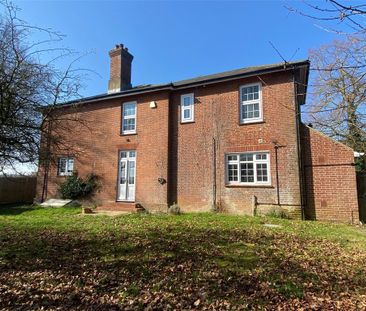 3 bedroom semi-detached house to rent - Photo 6