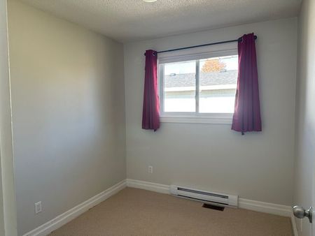 For Lease - 511 Wales Drive Unit# #1, Saugeen Shores, Ontario - Photo 4