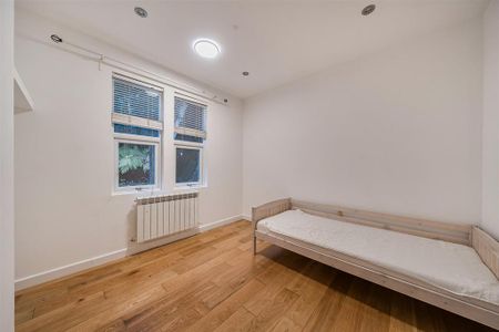 3 bedroom maisonette to rent - Photo 3