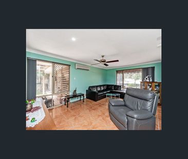 GREAT 3X1 HOME WITH TWO SIDE ACCESSES - Photo 2