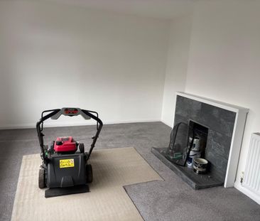 2 bedroom detached bungalow to rent - Photo 2