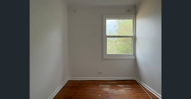 Fresh Semi Detached! - Photo 1