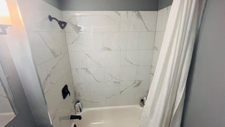 1 Bedroom Apartment for Rent – 48 Adelaide Street North, Chatham - Photo 5