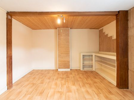 Gezinswoning met 4 slaapkamers en tuin in Wilrijk! - Photo 2