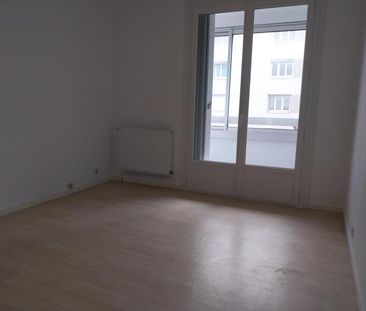 Location Appartement 3 Pièces 60 m² - Photo 4