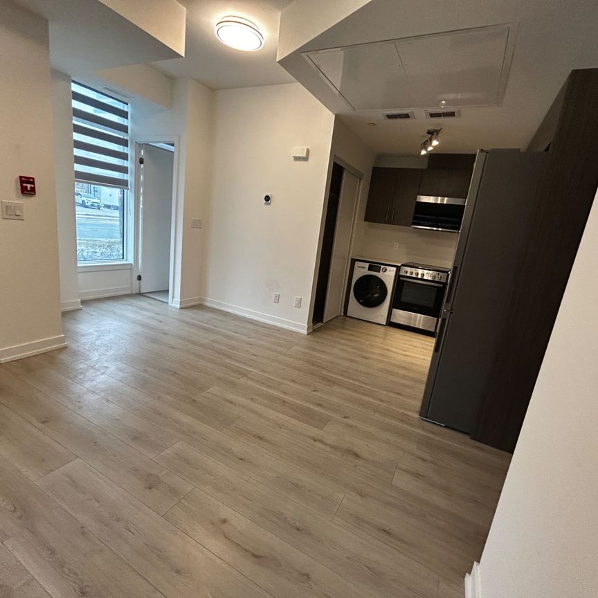 For Lease - 34-851 Sheppard Avenue Unit# Main, Toronto, Ontario - Photo 1