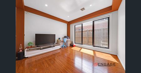 Modern living for a family near all the amenities! - Photo 2