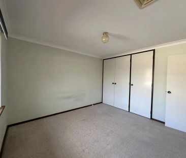 Unit 3/13-15 Hope Rd, Palmyra WA 6157 - Photo 3