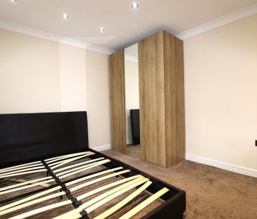 4 bedroom terraced house to rent - Photo 5