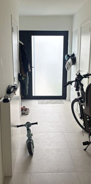 - GENTBRUGGE - Gerenoveerde woning met 3 slpk en tuin - Foto 1