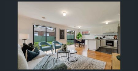 Cosy Family Home in a Prime Craigieburn Location - Photo 2