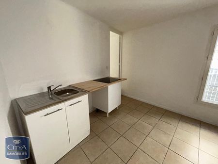 Location Appartement 3 pièces 68m² CARPENTRAS 84200 - Photo 2