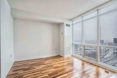 For Lease - 11 Brunel Court Unit# 3616, Toronto, Ontario - Photo 4