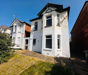 Capstone Road, Bournemouth - Photo 2