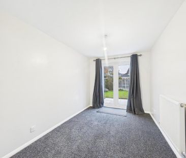 3 bedroom detached house to rent - Photo 2