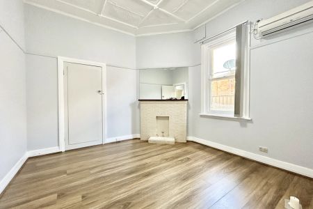 17 Manson Road, - Photo 5