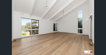 Charming 3-Bedroom Retreat in Templestowe - Your Perfect Home Awaits! - Photo 3