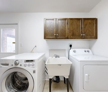 For Lease - 465 Woodland Acres Crescent, Vaughan, Ontario - Photo 5