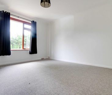 12, St. John Road, Wroughton, Swindon, SN4 - Photo 2