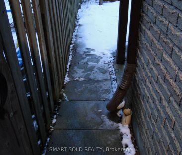 54 Muirlands Drive #Basement - Photo 3