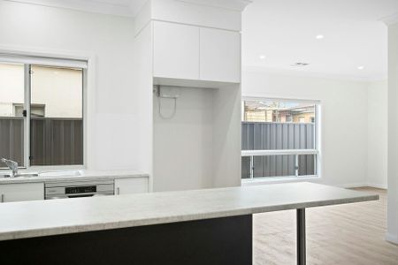 Brand new and waiting for you! - Photo 2