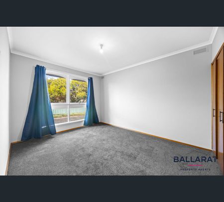 1/14 Christine Ave, Alfredton, Vic 3350 - Photo 5