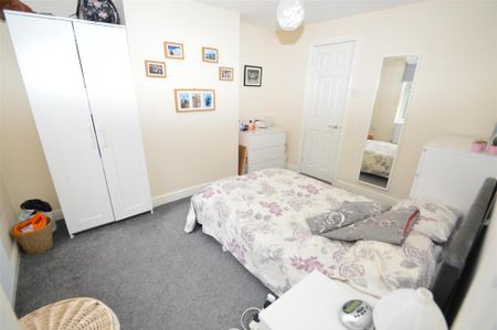 4 bedroom house to rent - Photo 5