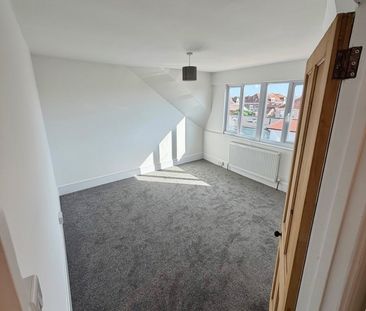 2 Bed Terraced House, Soundwell Road, BS16 - Photo 4