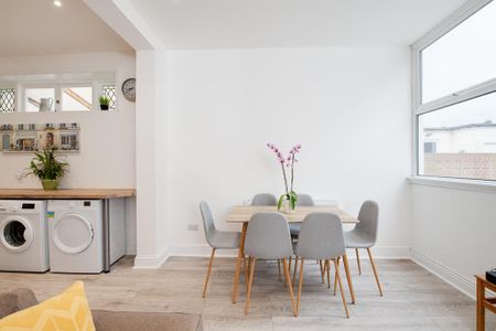 7 bedroom semi-detached house to rent - Photo 3