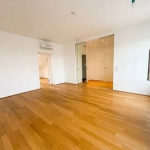 Sehr schöne und moderne 80m2, 2-Zimmer DG-Wohnung im Stilaltbau - Nähe Schlossquadrat - Foto 1