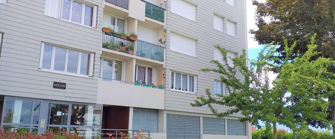 TILLIERES SUR AVRE - T4 de 80 m² - Photo 1