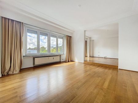 Appartement met twee slaapkamers in Ixelles - Photo 3