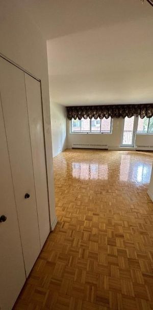 2 CH - 1 SDB - St-Laurent - $1,595 /mo - Photo 1