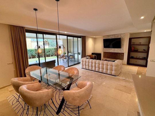 Alquiler de chalet adosado en Calle Wagner Urb Marbella Sierra Blanca - Photo 1