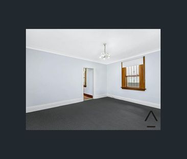 Charming Three Bedroom Period Home with Rear Lane Access to Garage - Photo 1