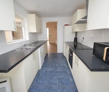 1 bedroom in a house share to rent - Photo 5