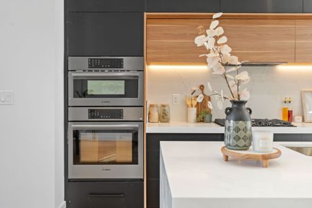 For Lease - 122 Warden Avenue, Toronto, Ontario - Photo 4