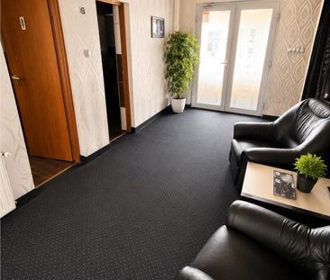 Vila P+1 cu 4 camere, gradina si loc de parcare - Otopeni (F - Photo 4